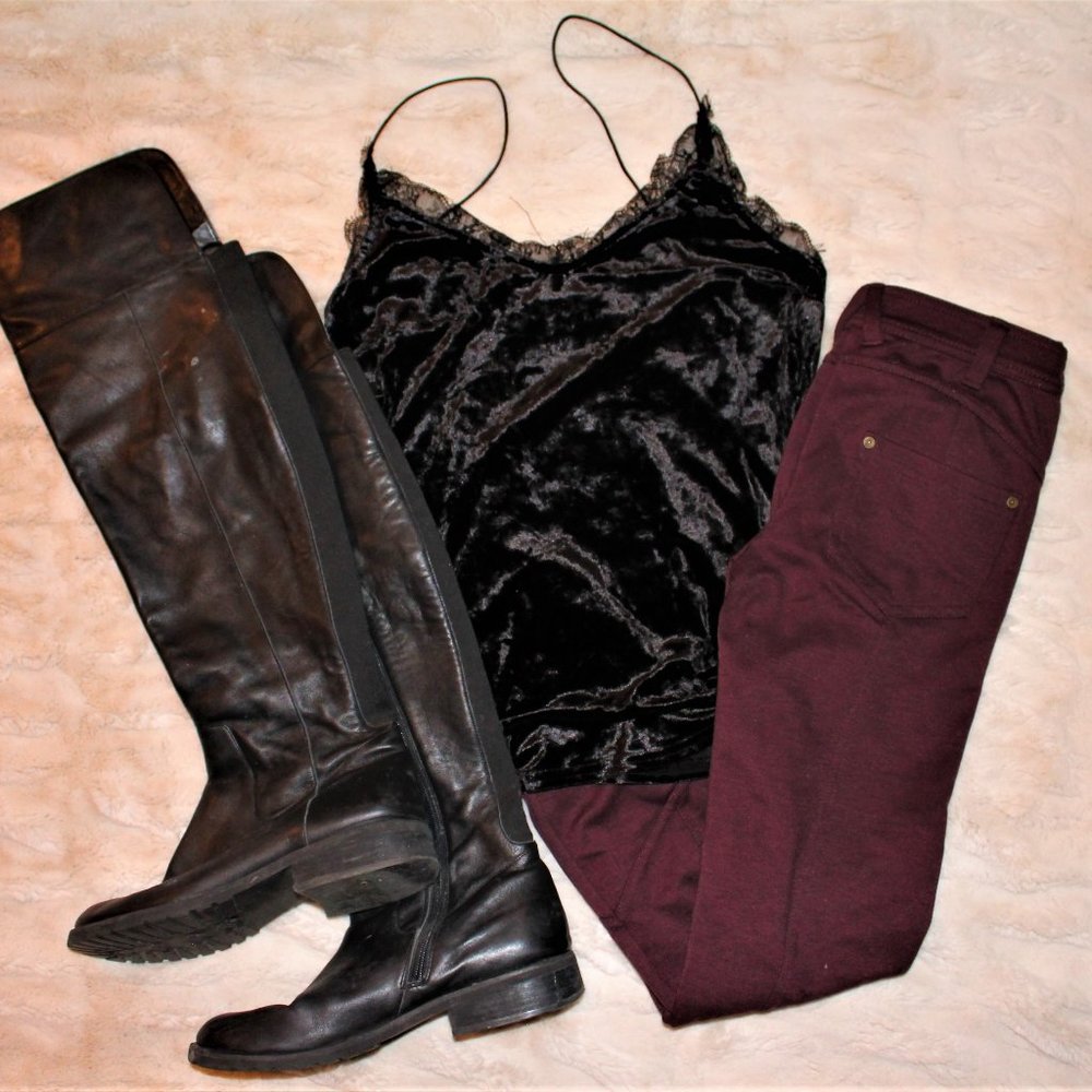 Deep purple leggings